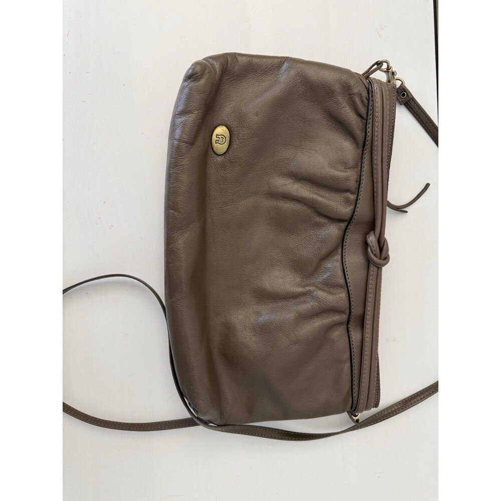 ✿ Vintage Brown Soft Leather Shoulder Bag Gold Logo Detail Excellent